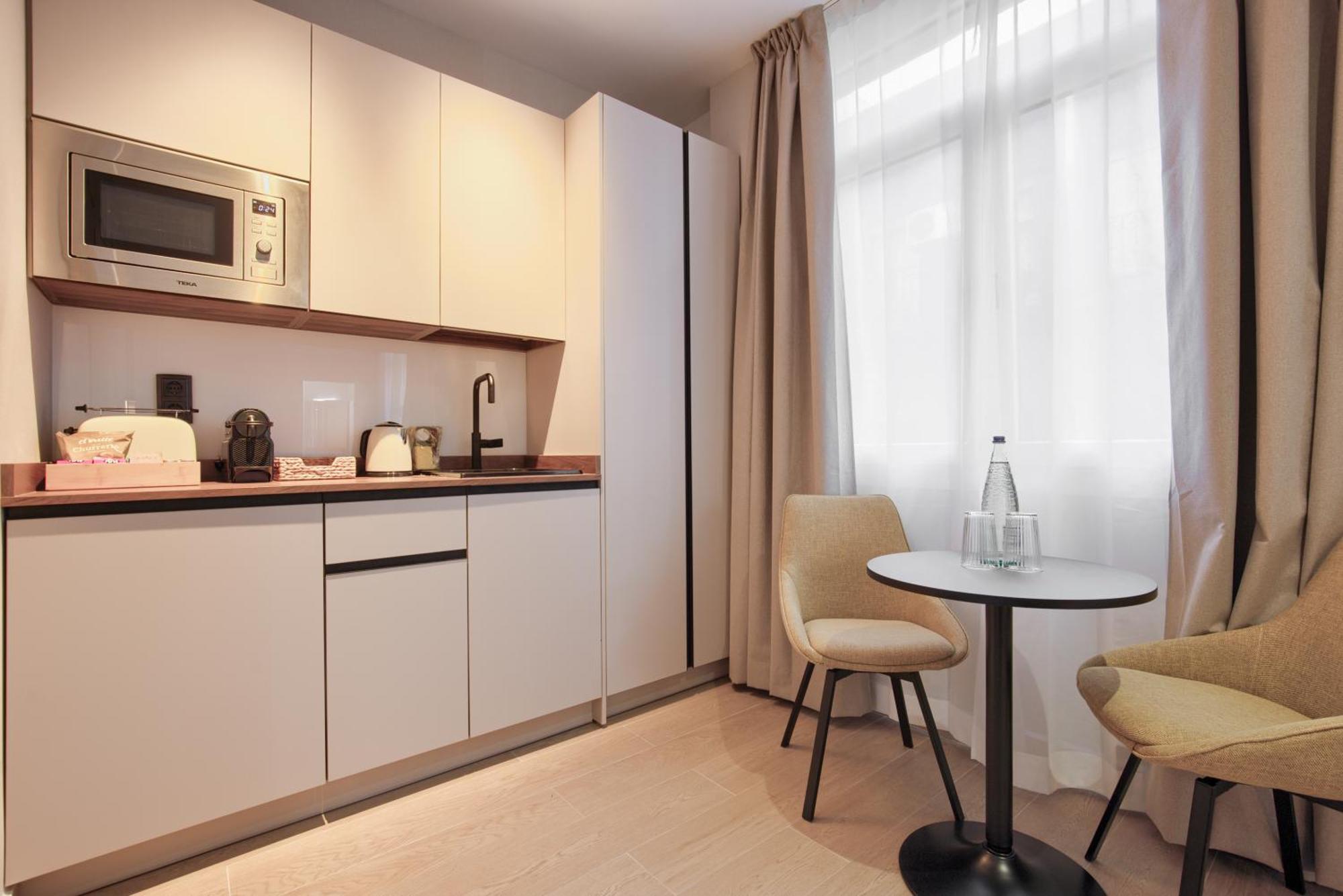 Dobo Madrid Murillo 外观 照片